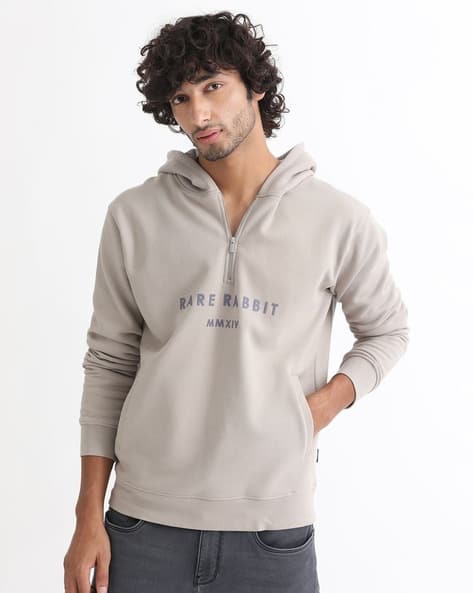 Men Typographic Print Relaxed Fit Hooded Sweatshirt