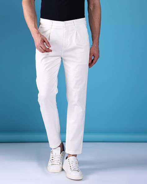 Men Single-Pleat Slim Fit Chinos