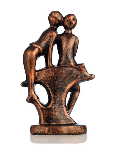 Goldiluxe Table Decorative Polyresin Couple Figurine