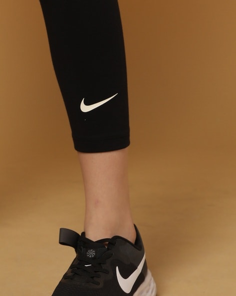 Nike Tops for Women, Online Sale up to 47% off
