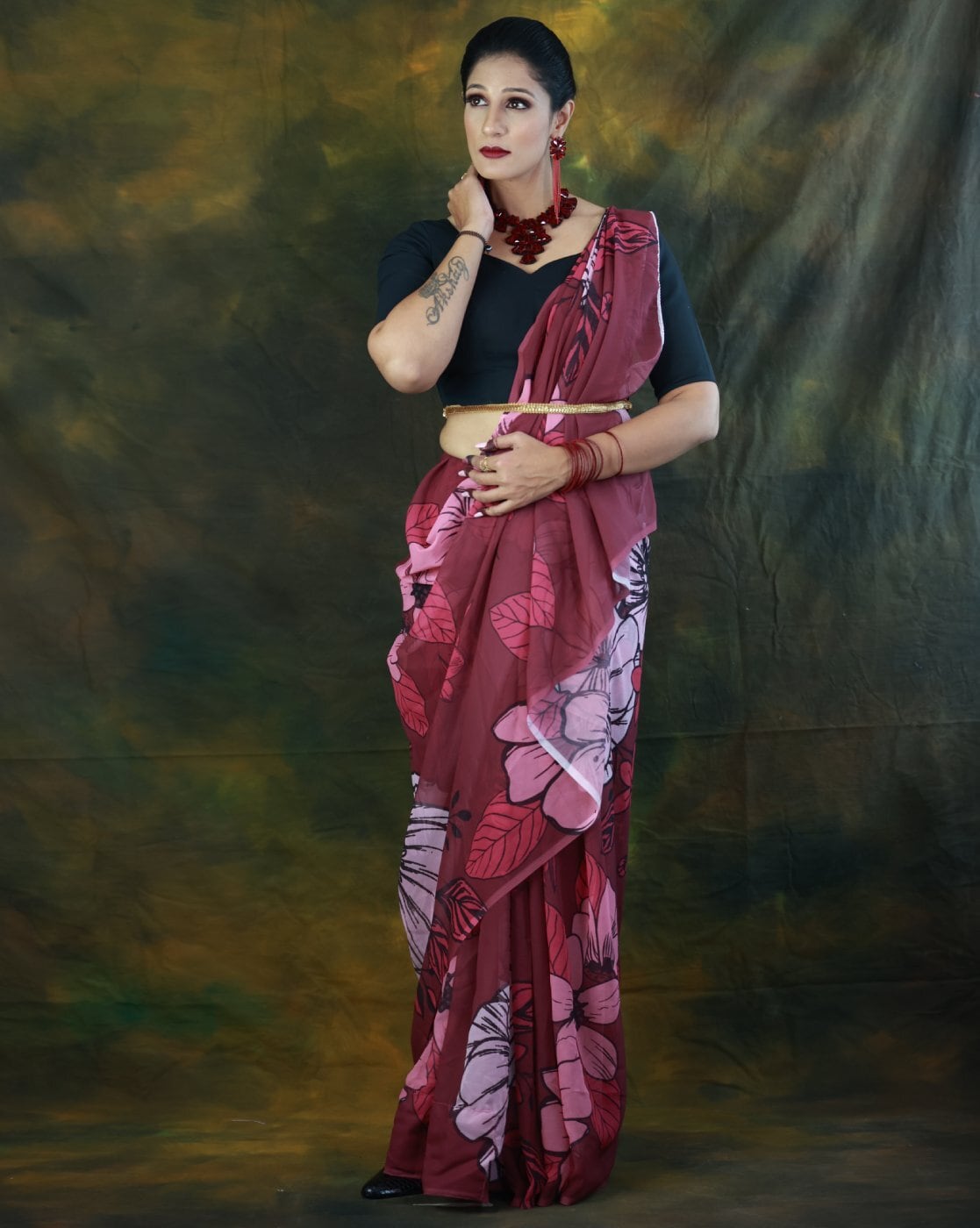 Buy Magenta Sarees for Women by Indie Picks Online