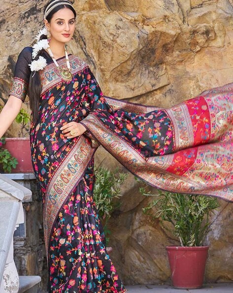 Buy Black Sarees for Women by Vastukala Online | Ajio.com