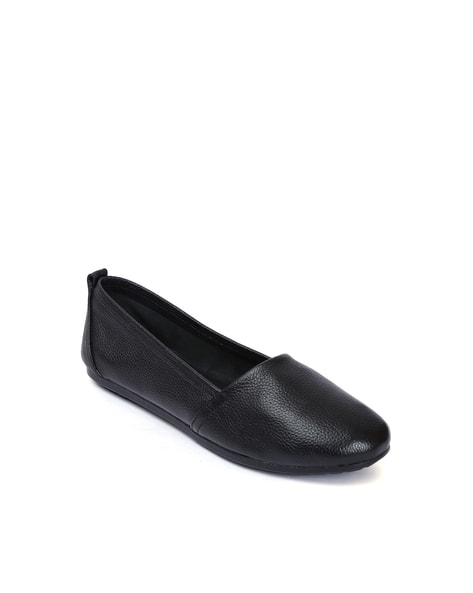 Buy Black Flat Shoes for Women by Zoom Shoes Online