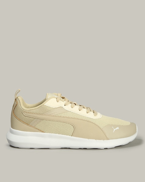 Puma off 2024 white shoes