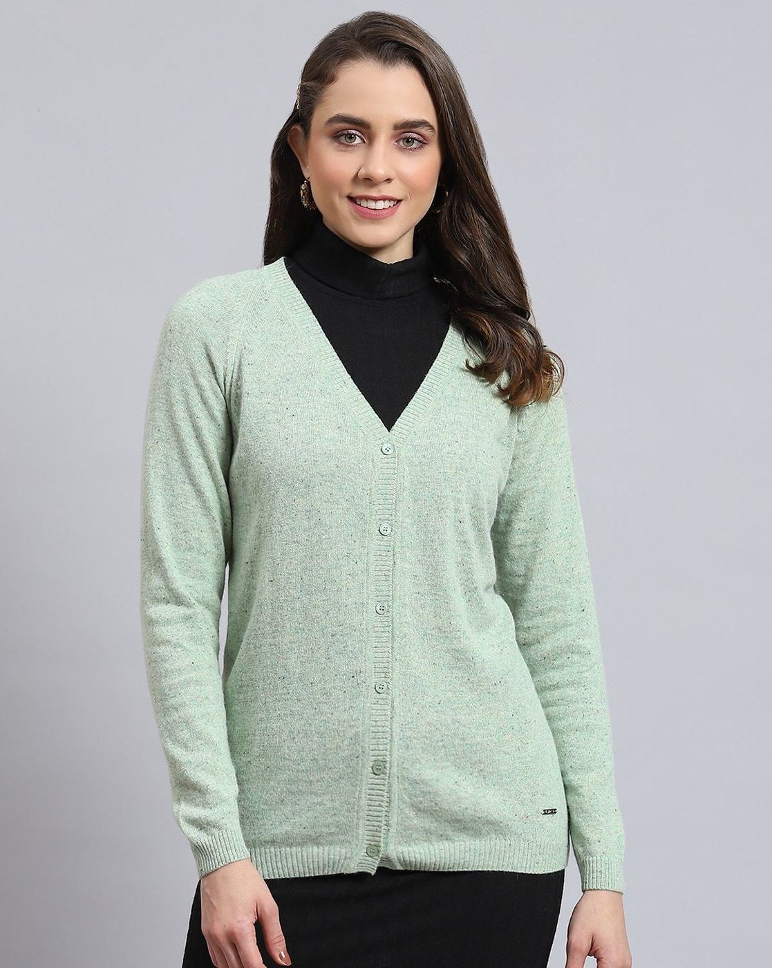 Green v clearance neck cardigan