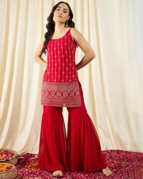 mabish by sonal jain Women Regular Fit Block Print Kurta & Sharara Set-picture-35