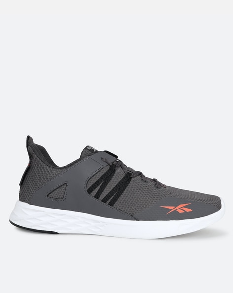 Upto 75% Off On Reebok Shoes