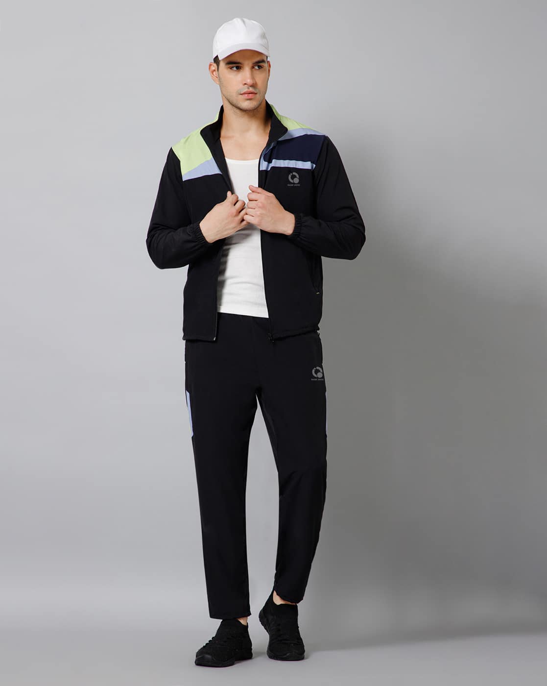 dynamic range Relax Mock Tee '25 - Black dynamic range Relax Mock