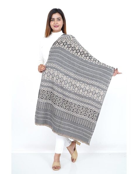 Women Geometric Printed Stole Price in India