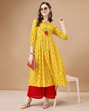 Floral Print Front-Slit Flared Kurta