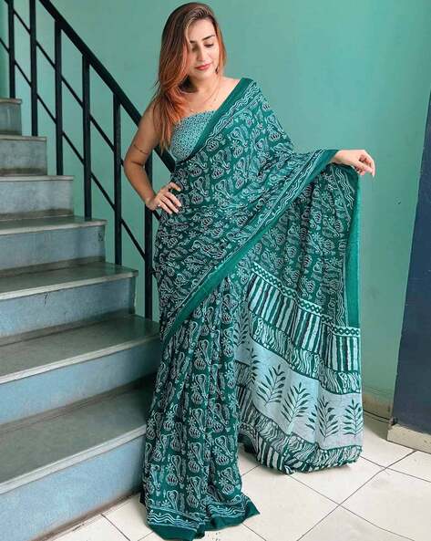 Buy Green Sarees for Women by Nk Textiles Online | Ajio.com