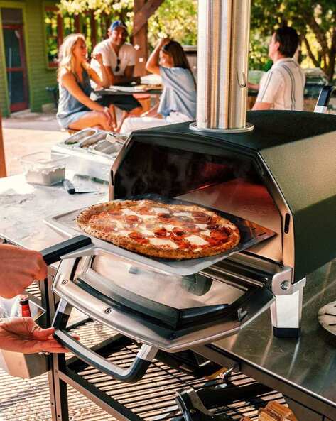 Ooni Karu 16 Multi-Fuel Pizza Oven