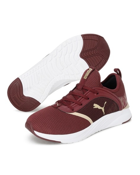 Puma on sale maroon sneakers