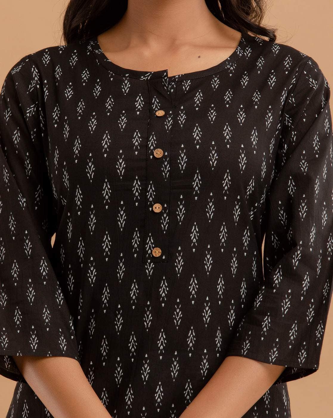 Buy Black Kurtis & Tunics for Women by Clothing Culture Online