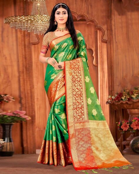 Woven Art Silk Saree in Wine : SFF2926