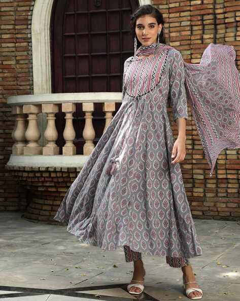 Buy Jaipur Kurti Magenta Printed Embroidered Velvet Striaght Kurta With  Wide Pant (Set of 2) online