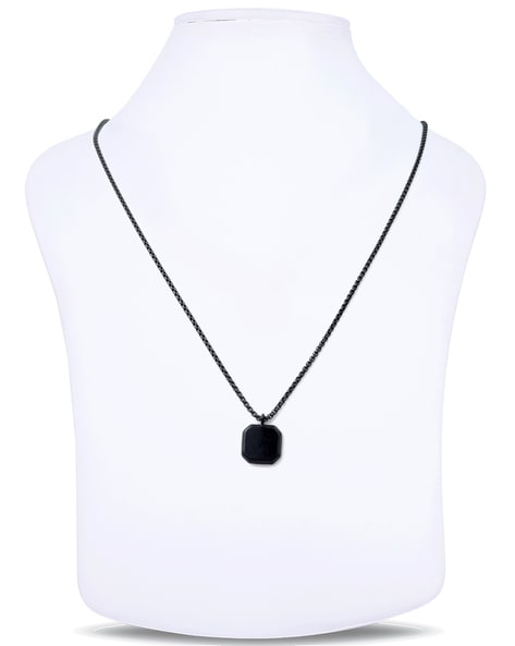 Buy Mens Necklace, Black Onyx Stone Pendant Necklace for Men, Black Necklace  Gemstone Charm Mens Jewelry Black Pendant for Men Twistedpendant Online in  India - Etsy