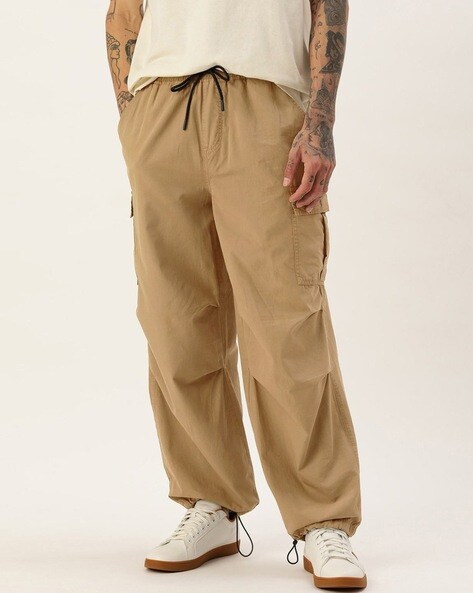 Men Relaxed Fit Cargo Pants with Insert Pockets