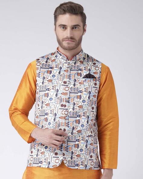 Buy online Red Embroidered Nehru Jacket from Jackets for Men by Hangup  Trend for ₹1159 at 77% off | 2024 Limeroad.com