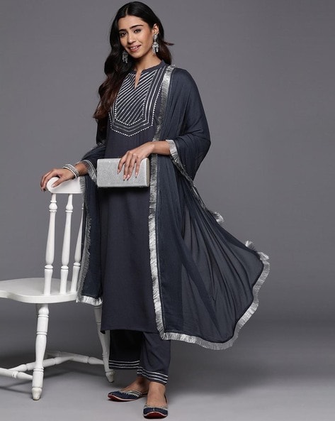 Grey Colour suit with contrast Dupatta/Grey suit Designing Ideas/Colour  Combination For Punjabi Suit - YouTube