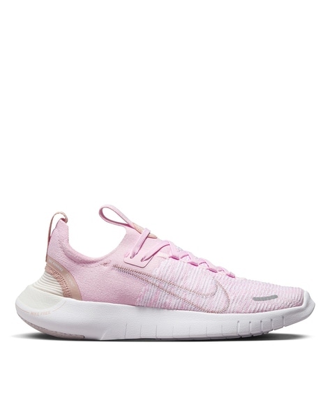 Nike free rn store shoes womens