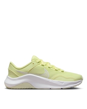 Womens green hot sale nike trainers