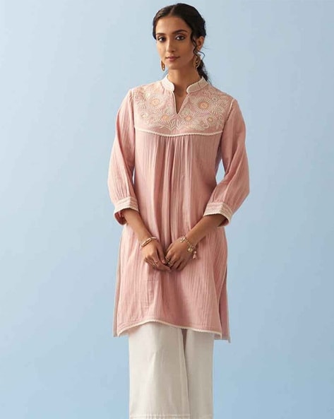 Buy Pink Kurtas & Kurtis for Women by LAKSHITA Online | Ajio.com
