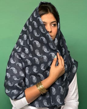 buta buti Women Paisley Print Stole-picture-32