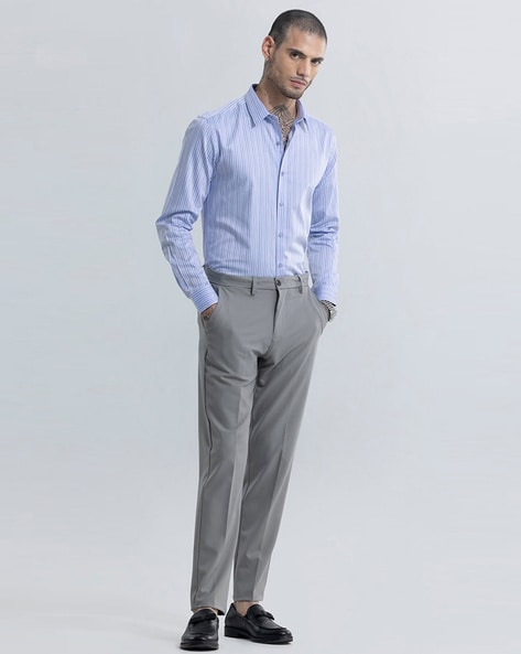 Men's Autumn Look: Navy Coat, Grey Trousers & Sneakers | MEN'S VECTOR