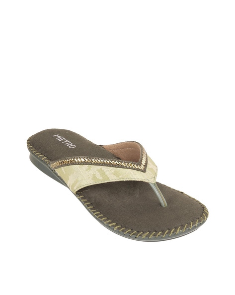 Metro chappal hot sale