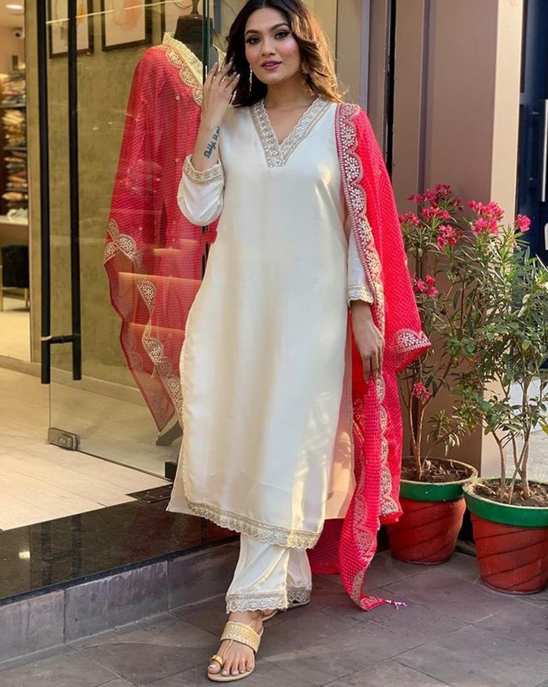 Off white suit hotsell with red dupatta