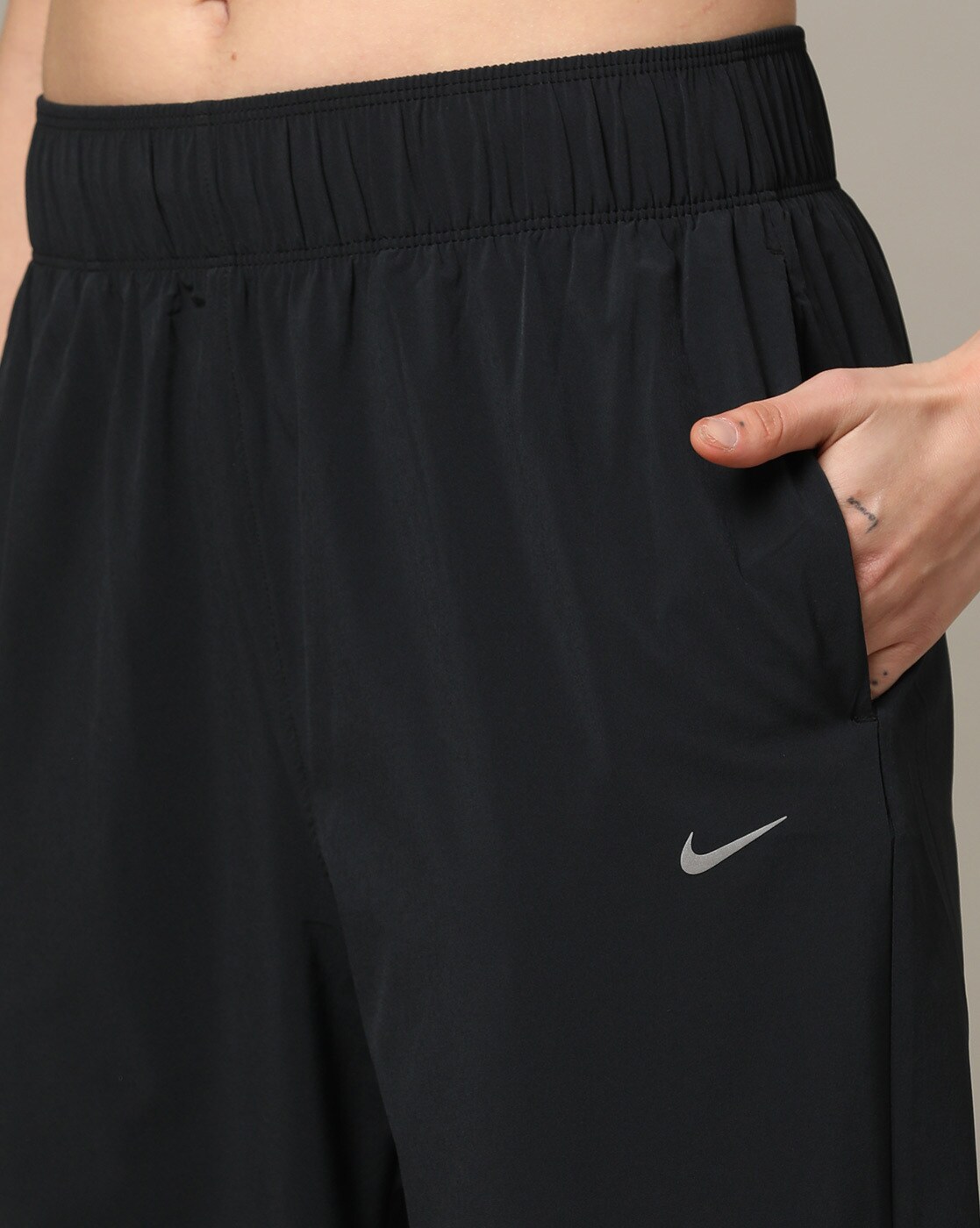 Various colour options Lower Solid Women Nike Dri-Fit Track Pants, Age:  15-45, Size: M L Xl at Rs 399/piece in Delhi