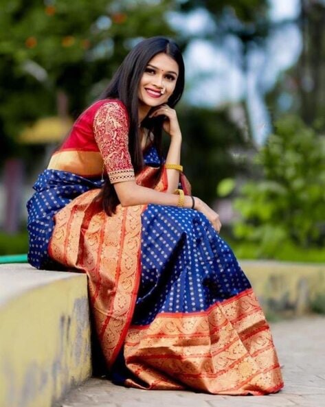 Stylish girl model posing In Saree - PixaHive