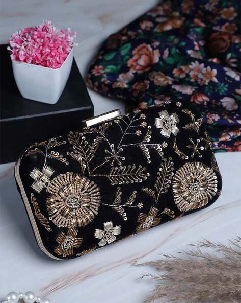 Hand clutches outlet online shopping