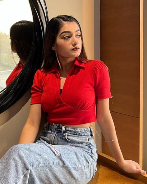 Women Relaxed Fit Crop Top - Main Image