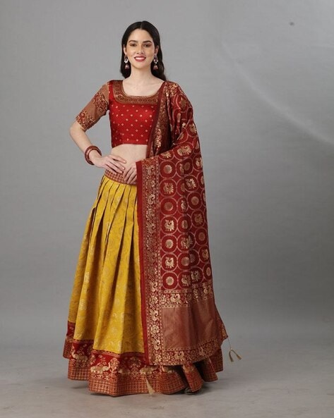 Buy ethnic lehenga on sale online