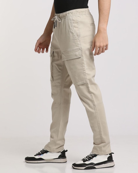 Front pocket outlet cargo pants