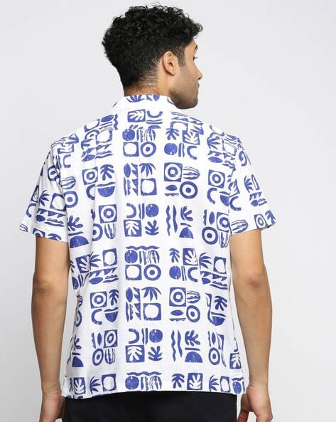 Buy SHOWOFF Men's Short Sleeves Cuban Collar Graphic Print White Regular  Fit Shirt online