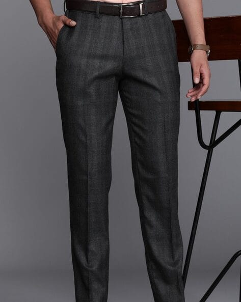 Immaculate Office-Look Suits and Trousers Collection