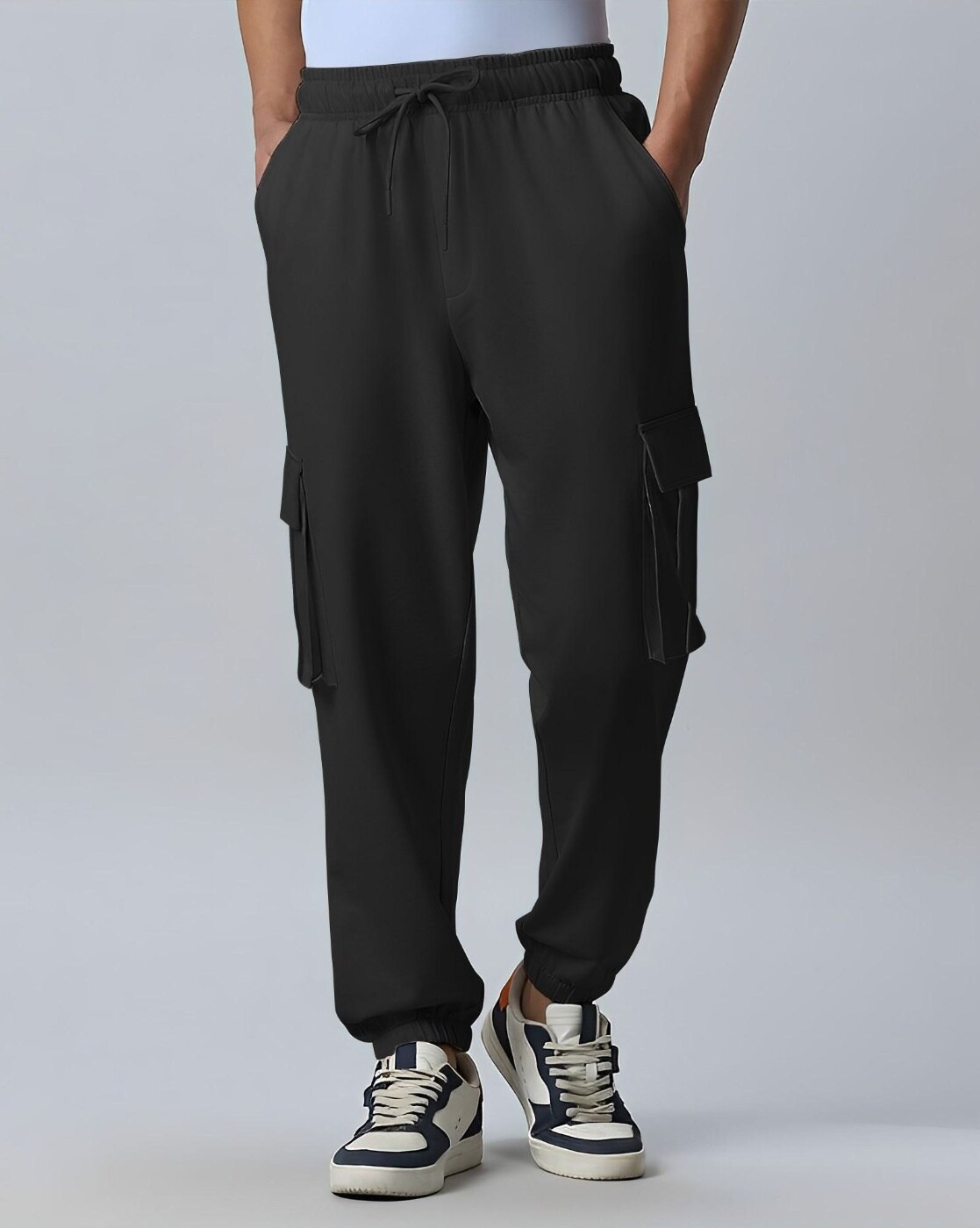 Black cargo online sweatpants