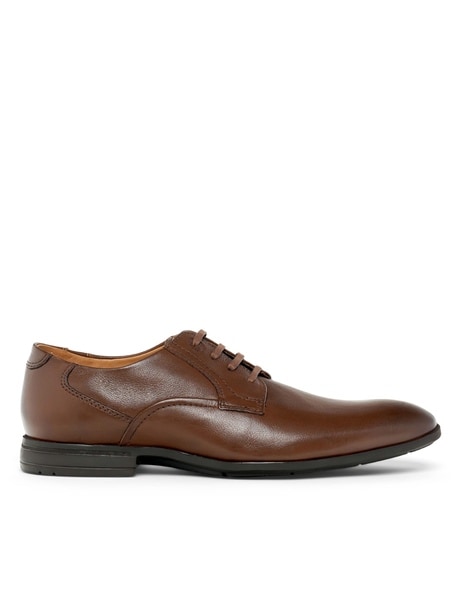 Ruosh Men Round-Toe Lace-Up Shoes