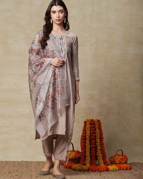 Embroidered straight outlet kurta