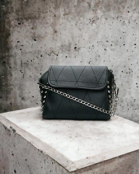 Black side bag with silver chain online