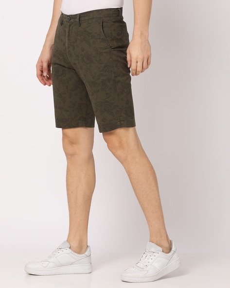 Men Floral Print Slim Fit Flat-Front Shorts