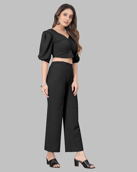 Crop top and pants co-ord set – Pranati Kejriwall