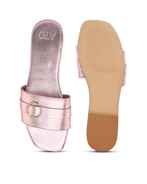 Kid's Shoes Girls Metallic PU with Flower Flat Sandals - China Girl's Shoes  and Girl's Flat Wedge Sandals price | Made-in-China.com