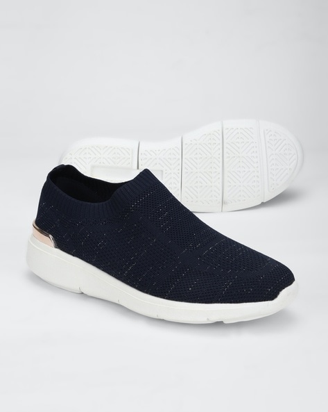 Allen Solly Women White Solid Slip-On Sneakers Price in India, Full  Specifications & Offers | DTashion.com