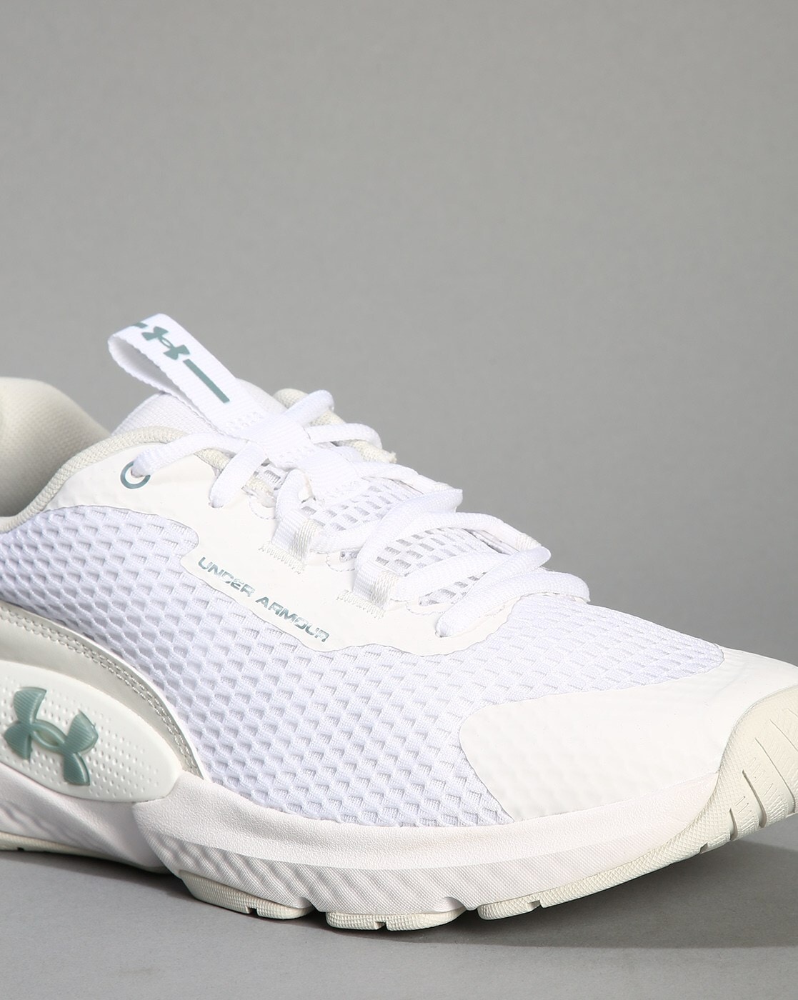 Ua white best sale shoes