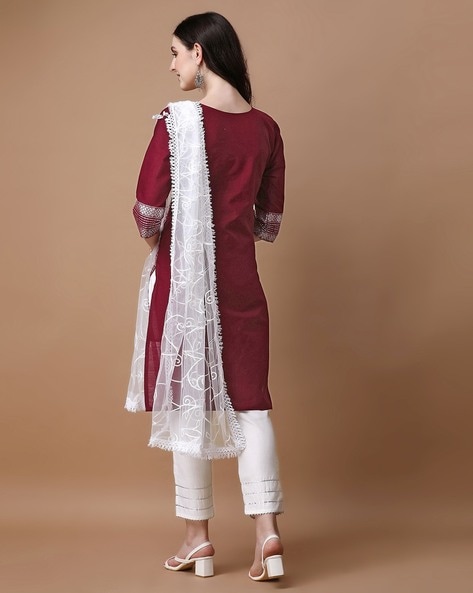 Cotton Cambric White & Maroon,White & Blue Ladies Ethnic Printed Straight  Kurti, Size: S-7xl at Rs 549 in Jaipur