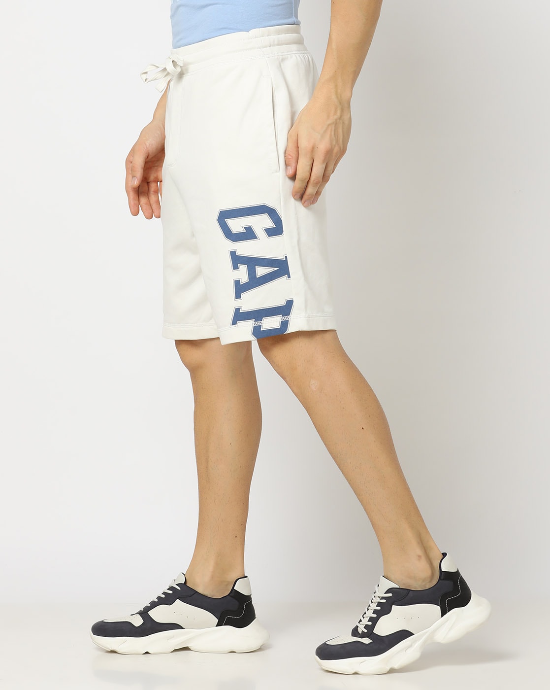 gap white shorts